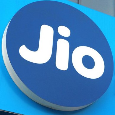 Reliance Jio's 4G data or IUC voucher, know which is best for you